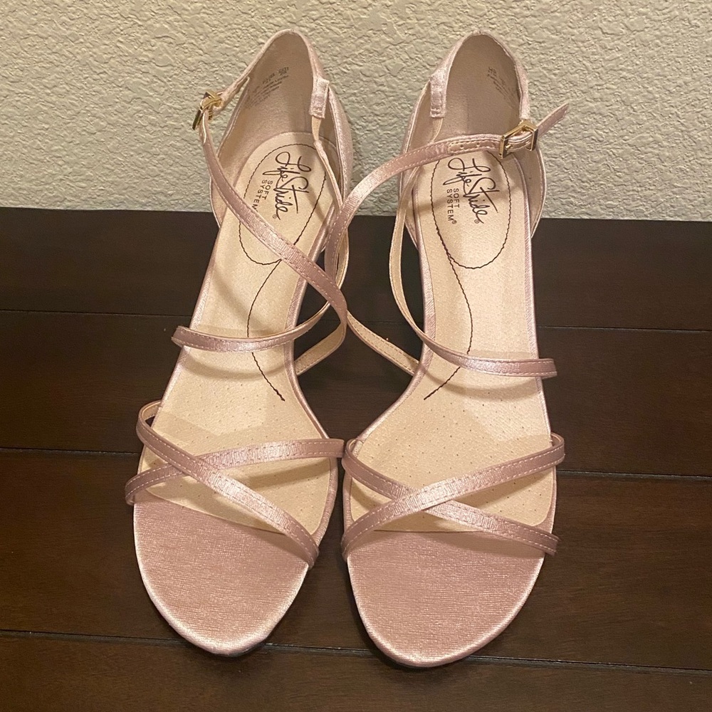 Life Stride Flaunt Strappy Sandal